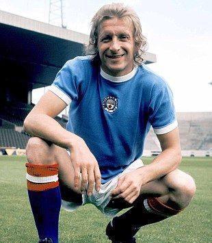 曼城传奇金球奖得主丹尼斯劳罹患老年痴呆症