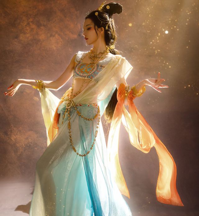 杨颖中秋cos大片出炉,网友:和清华女神差一个档次