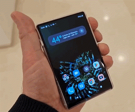 折叠屏技术复兴，MWC2023上卷轴屏手机、电脑技术令人震惊