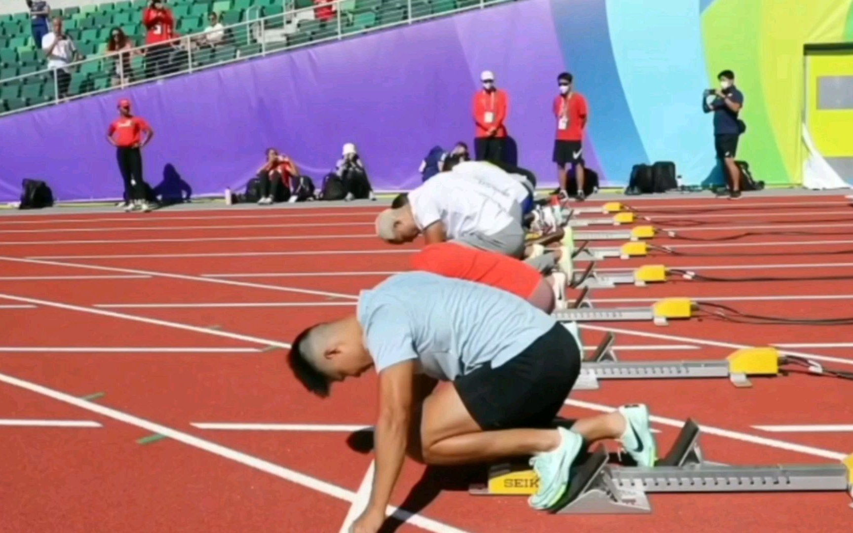 苏炳添起跑练习