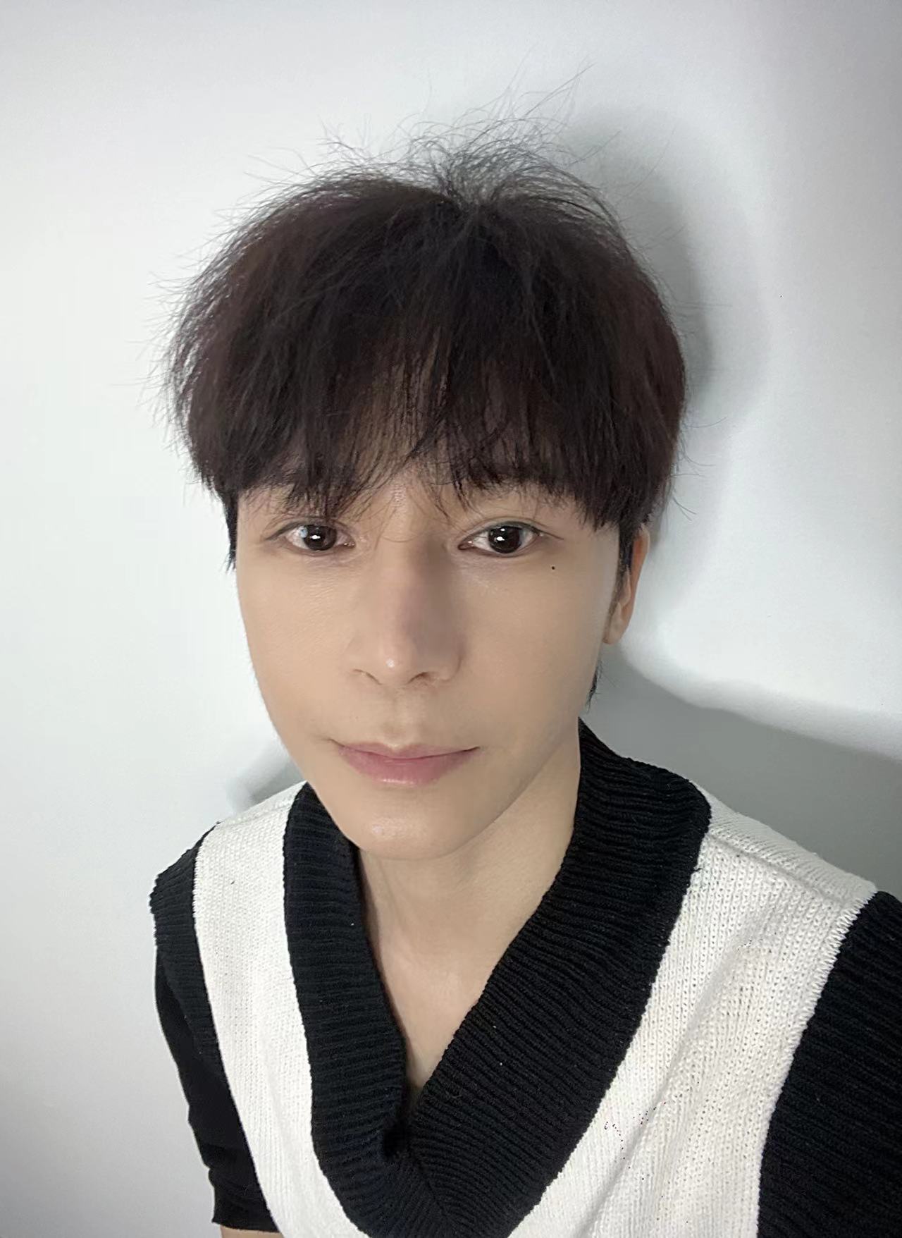 请关注 微博 陈奕天  快手 陈奕天 抖音陈奕天1275投稿0关注288粉丝