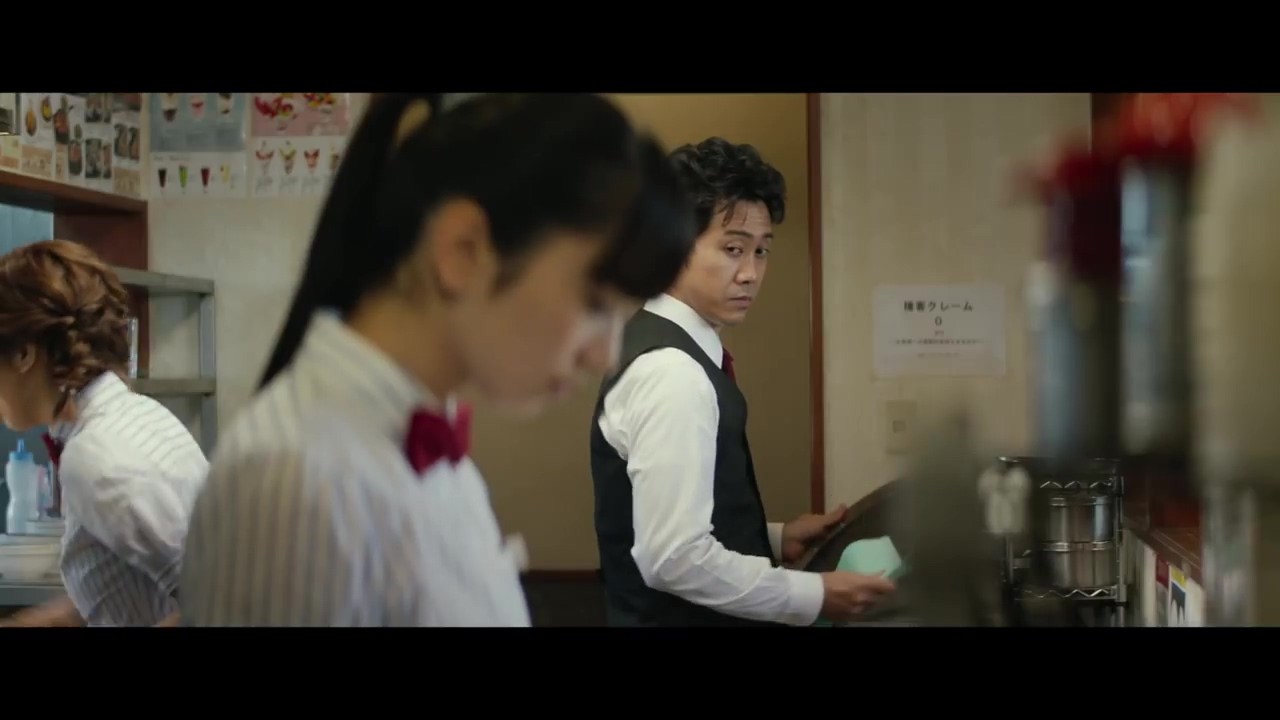 《恋如雨止》真人电影再曝新预告 少女与大叔甜蜜发糖