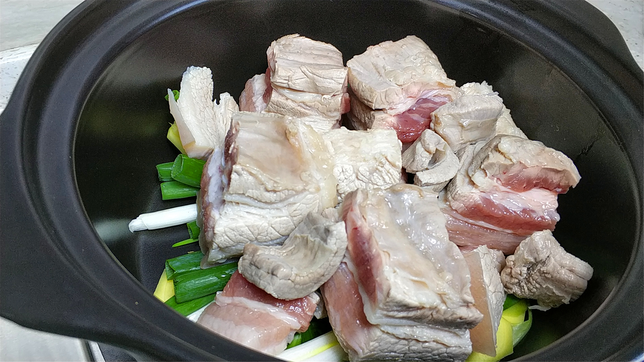 铁锅炖肉怎么做,铁锅炖肉怎么做好吃