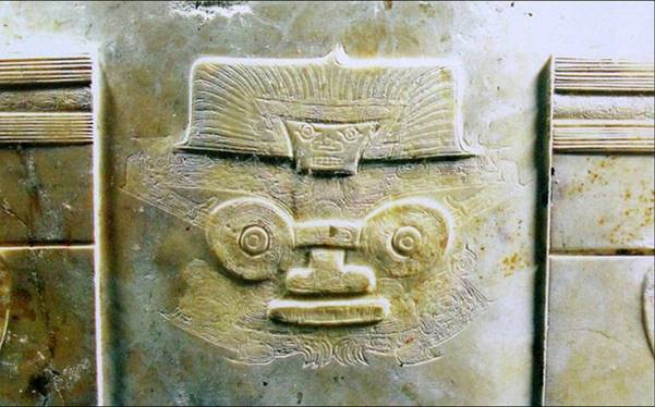 玉雕神徽图像(良渚文化)