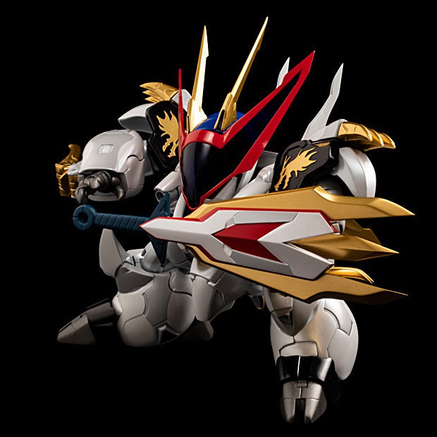 魔神英雄传龙王丸可动模型完全变形搭配黄金装甲效果震撼