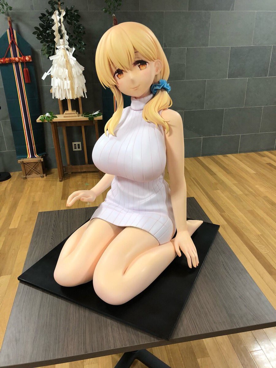 春原庄的管理员春原彩花等身大手办官方成品展示图