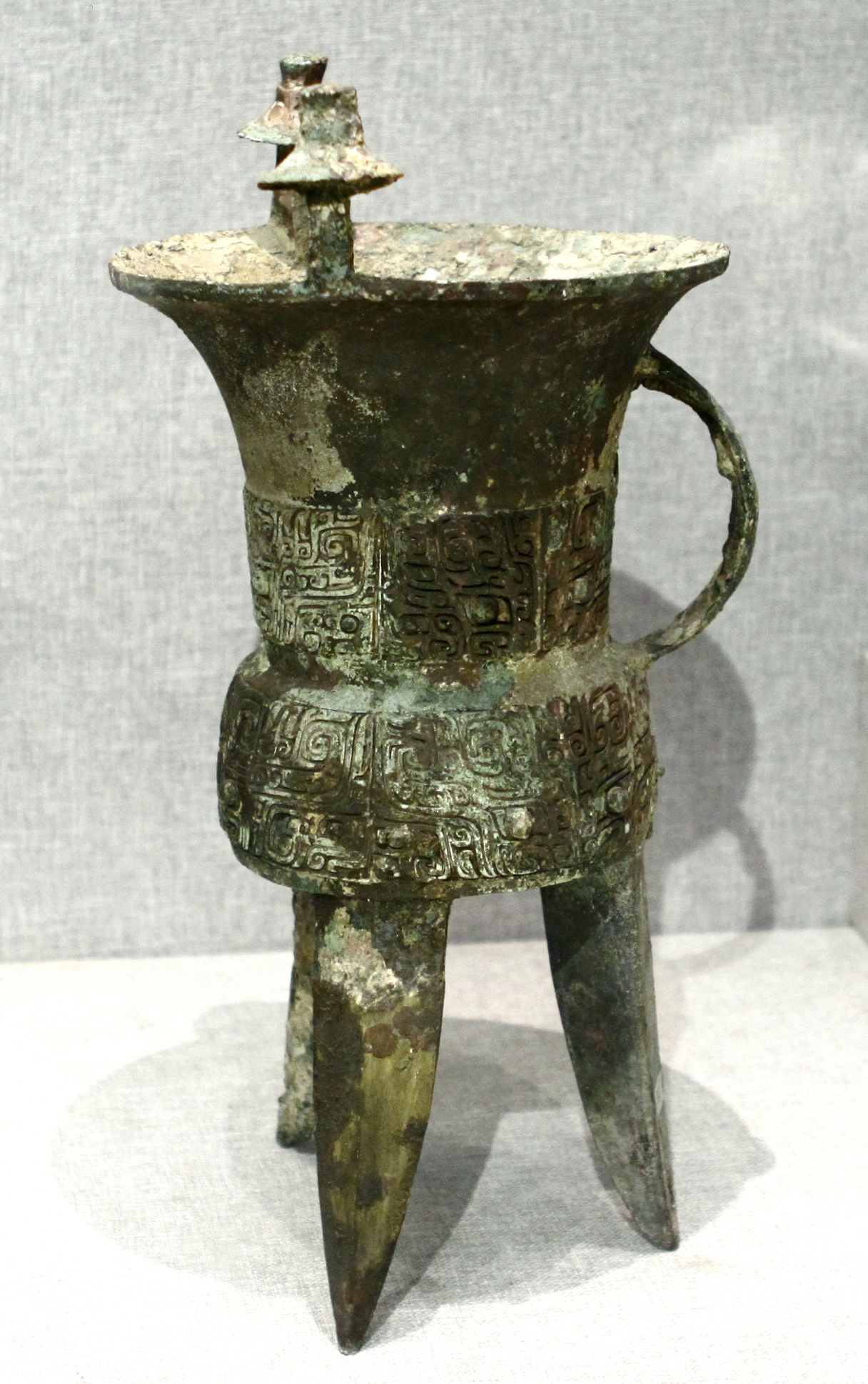 主题纹样 简短铭文 族徽图像(前1600-前1046年)青铜器的纹饰变化发展