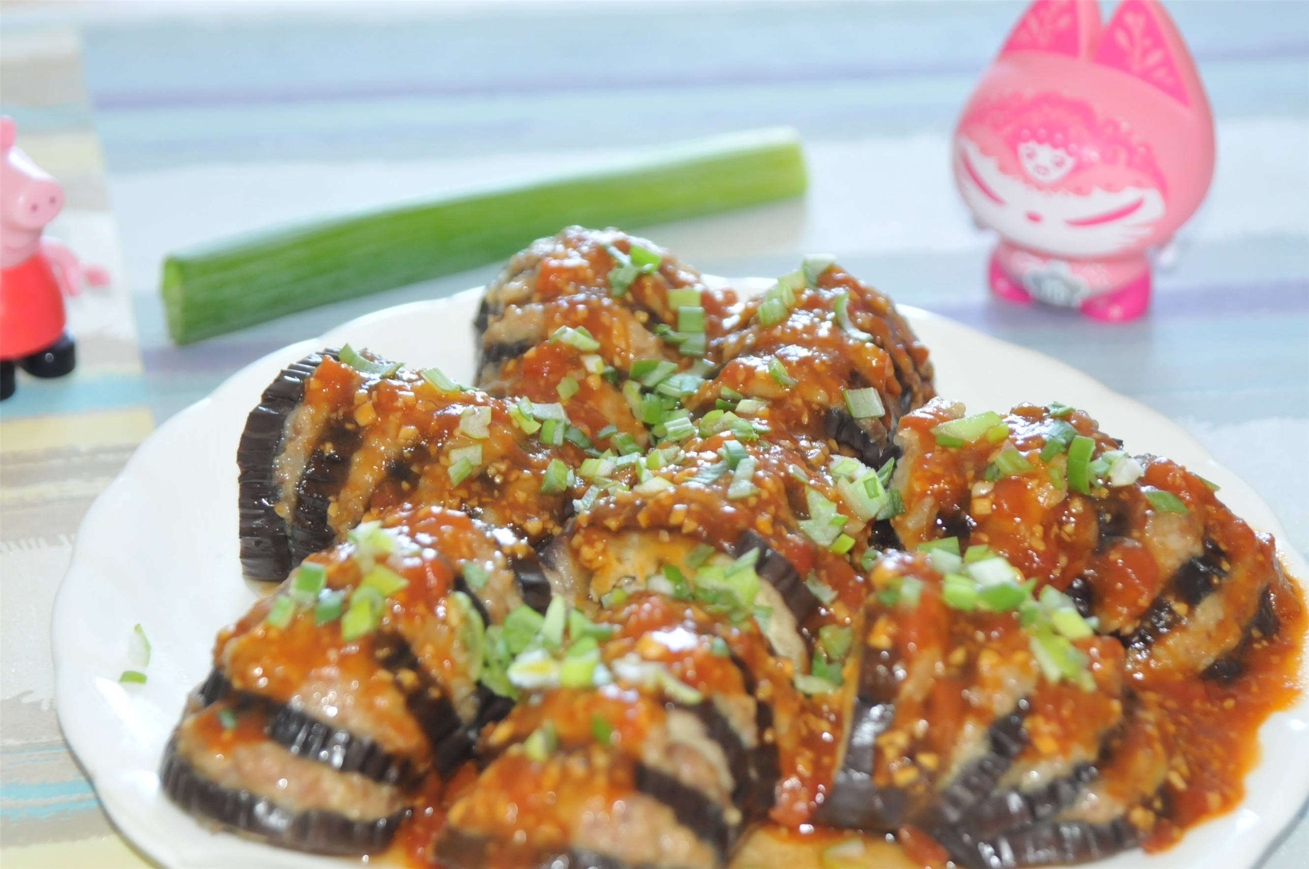 茄子新吃法,不炸不炖也不炒,3个茄子做一锅不够吃,上桌就抢光