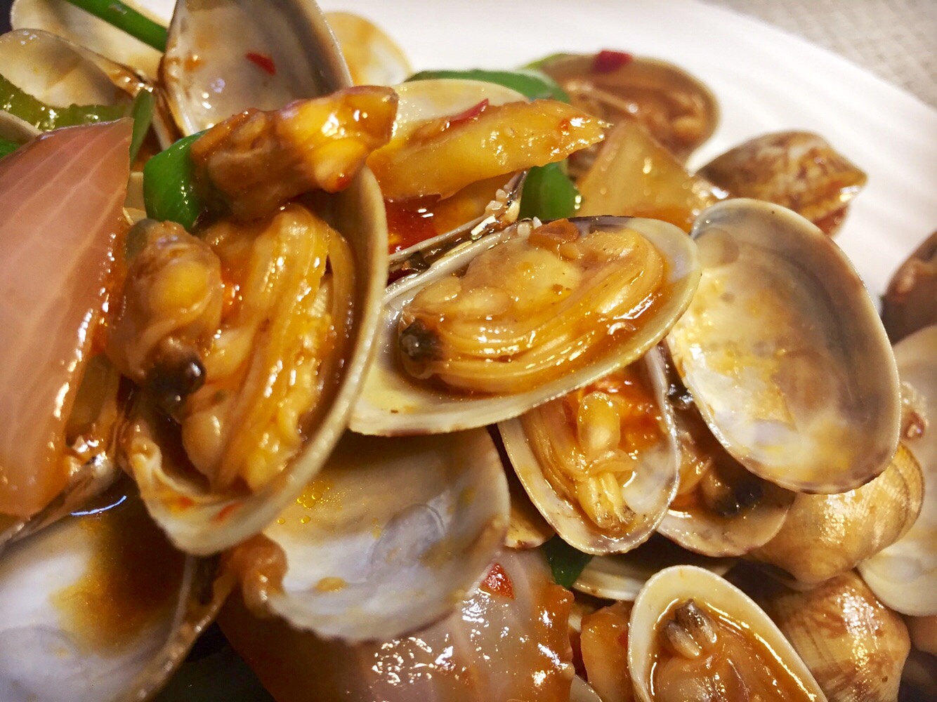 今晚食咩蒜蓉辣酱炒花甲和王师傅心有灵犀