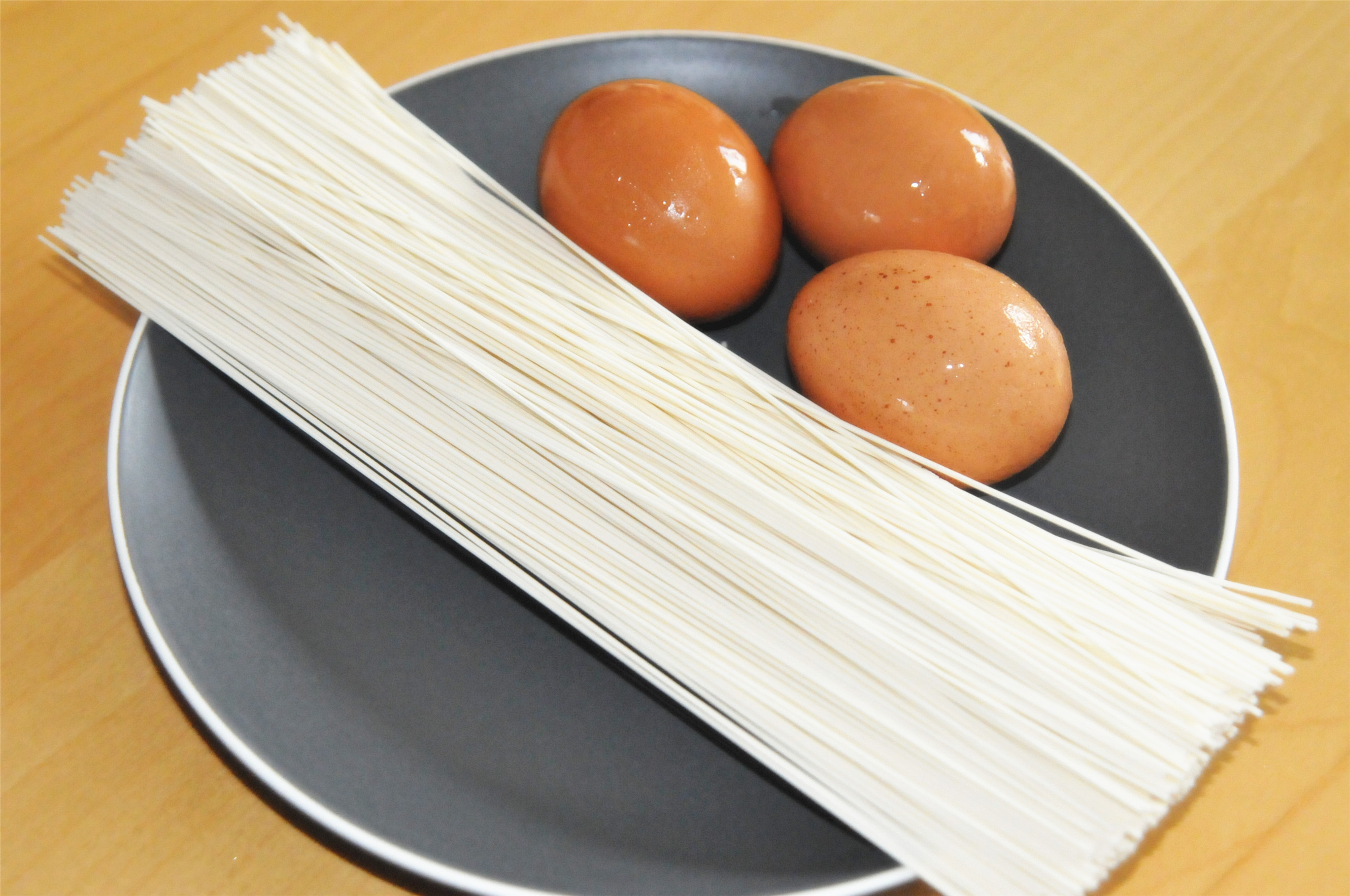 挂面和鸡蛋除了煮着吃还能这么吃连吃10天都吃不够太好吃了