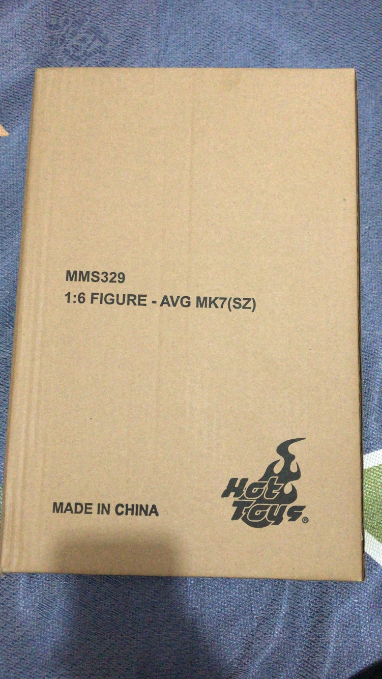 阿鱼的玩具拆包——hottoys1:6钢铁侠mk7战甲白色