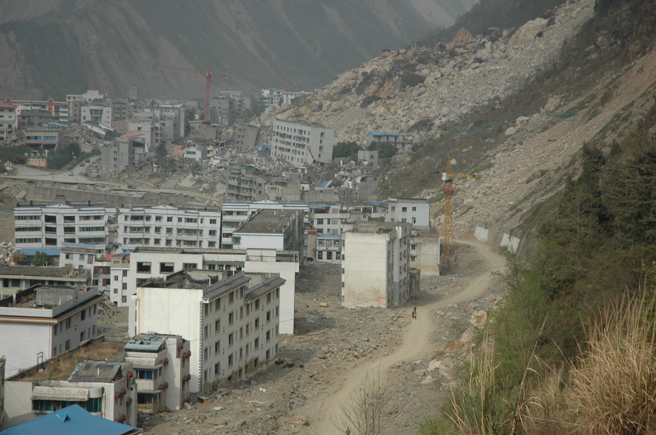 久远的记忆,追忆灾难,悼念逝者.回忆汶川地震遗址行