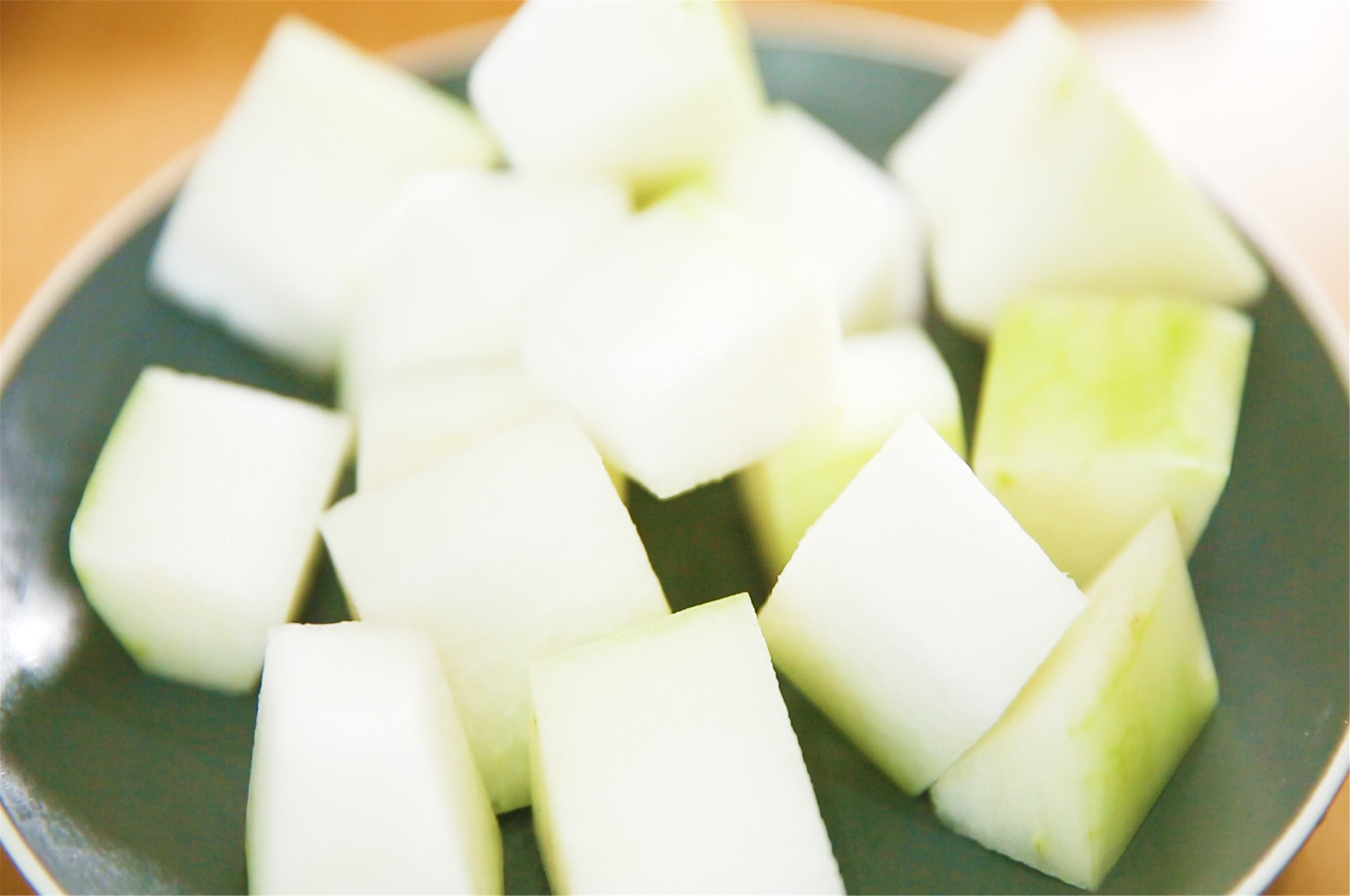 特色冬瓜烧排骨,只要掌握2个秘诀,好吃入味超下饭,家人都爱吃