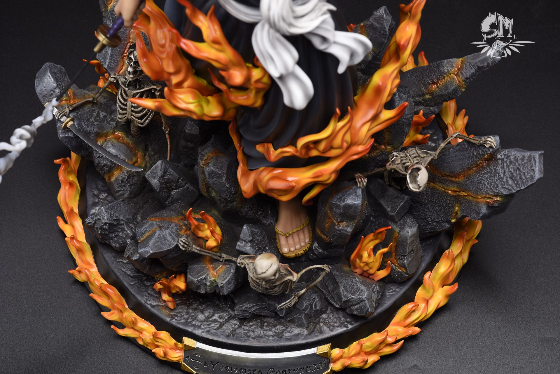 死神山本元柳斋重国雕像残火太刀毁天灭地