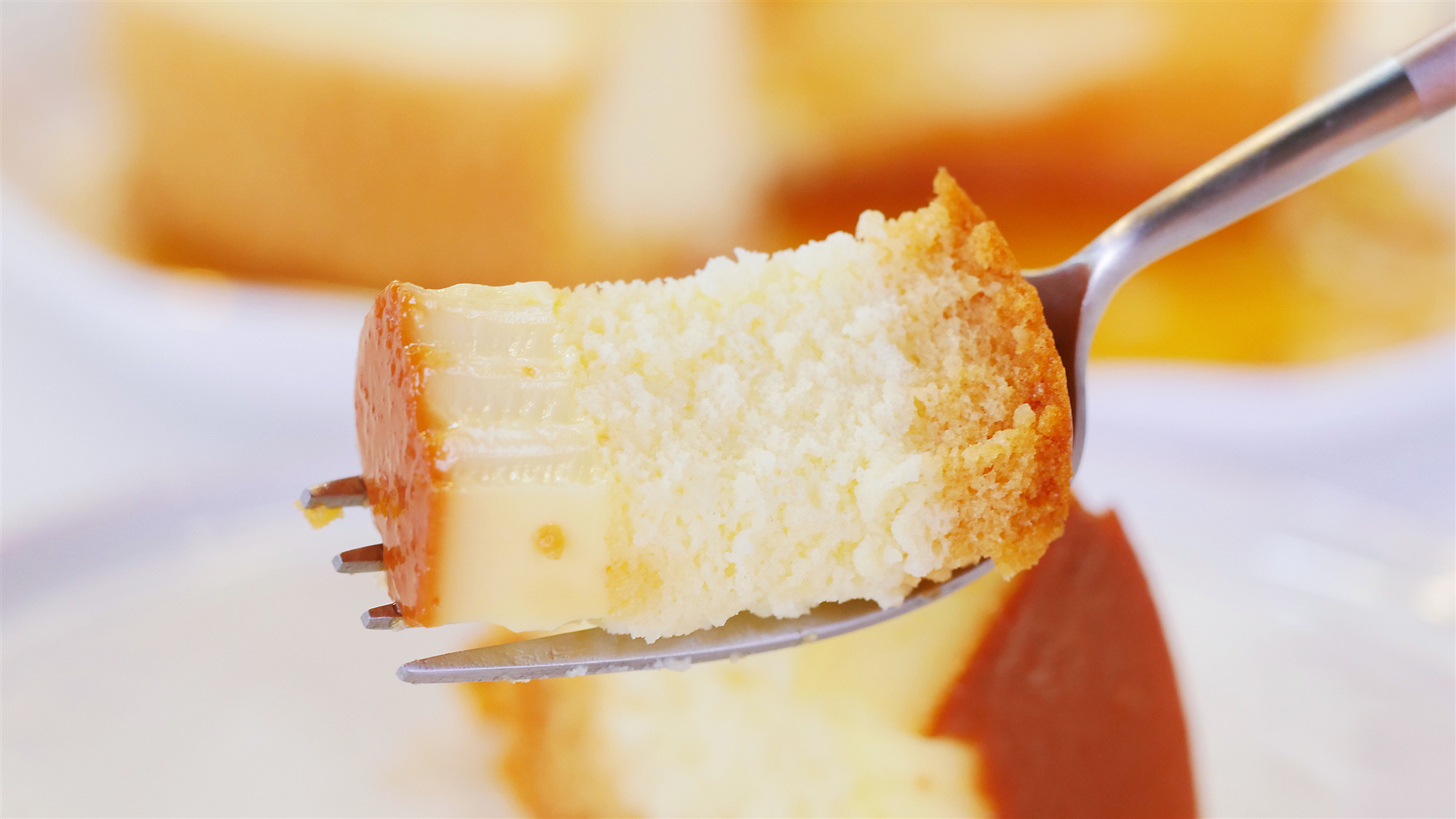 【图文食谱】魔法焦糖布丁蛋糕!还没吃过就out啦!