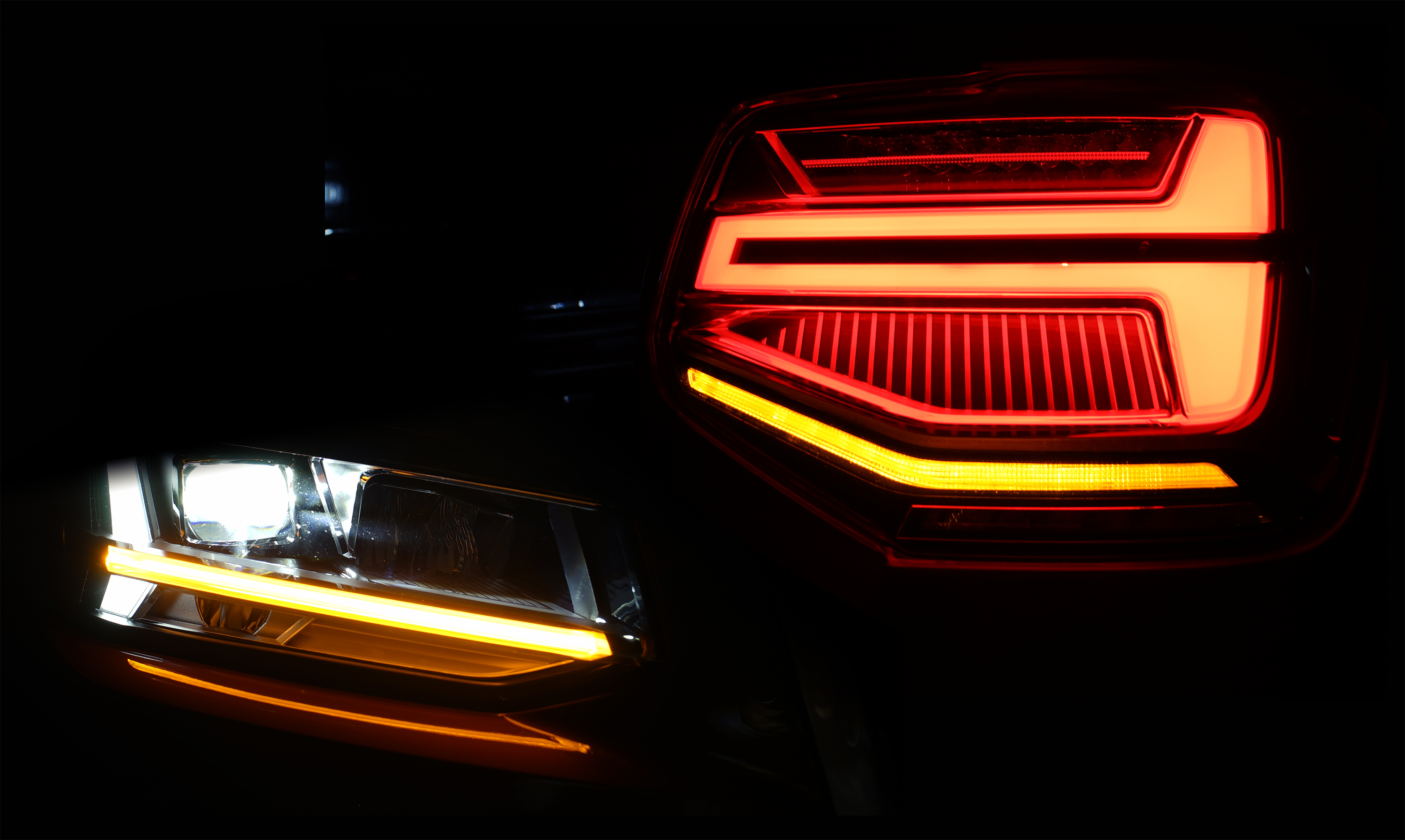 整体排布很有科技感,并且支持多种颜色可调,大家喜欢的小蓝灯,小粉灯