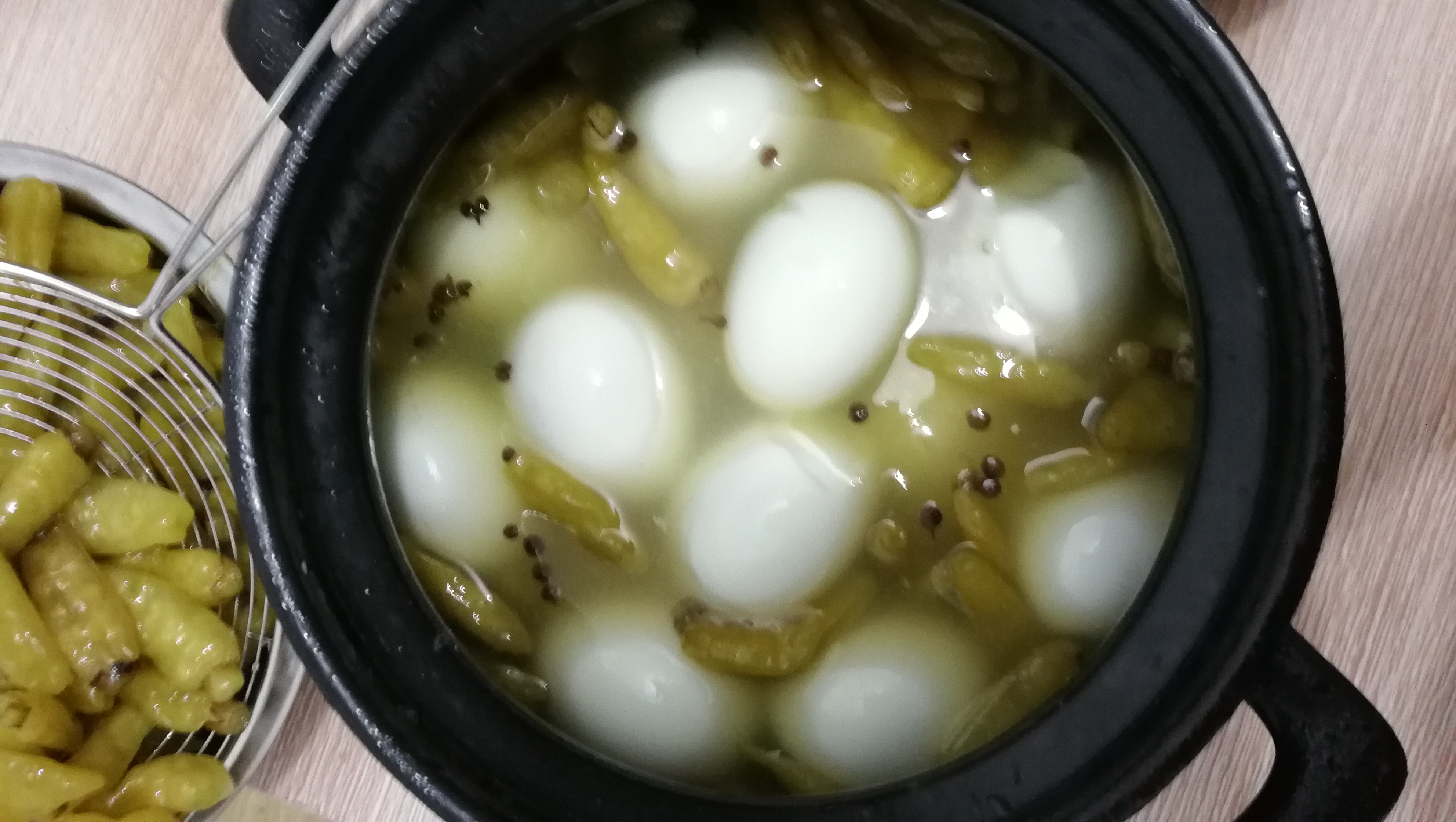 宽油料理祭一点都不辣的泡椒腌鸡蛋