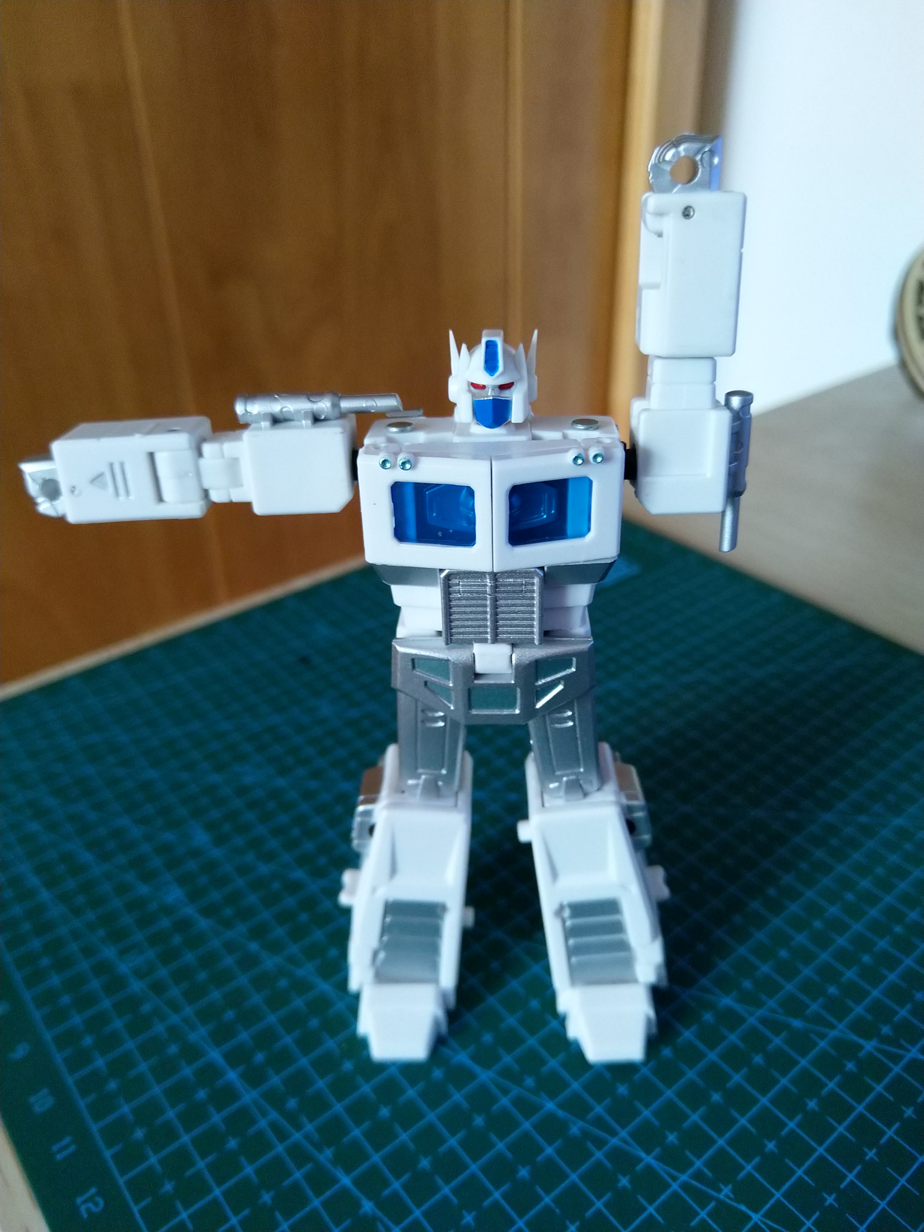 【开张大吉】变形金刚之dx9白色擎天柱