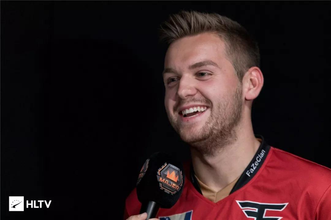 csgo元老指挥大表哥惨遭冷板凳faze明年有什么大招