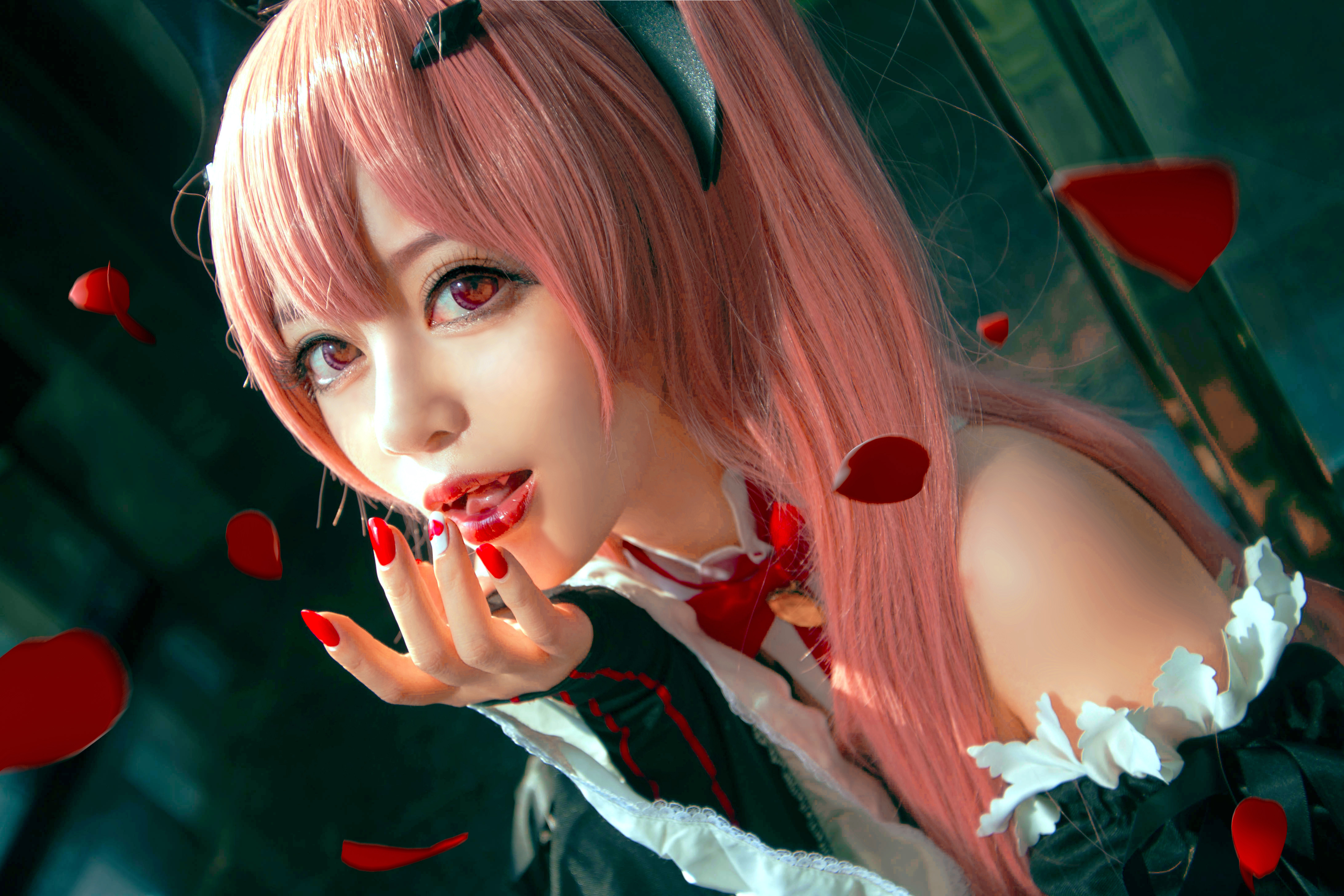 18:傲娇御姐,外冷内温,cos的角色都太性感!