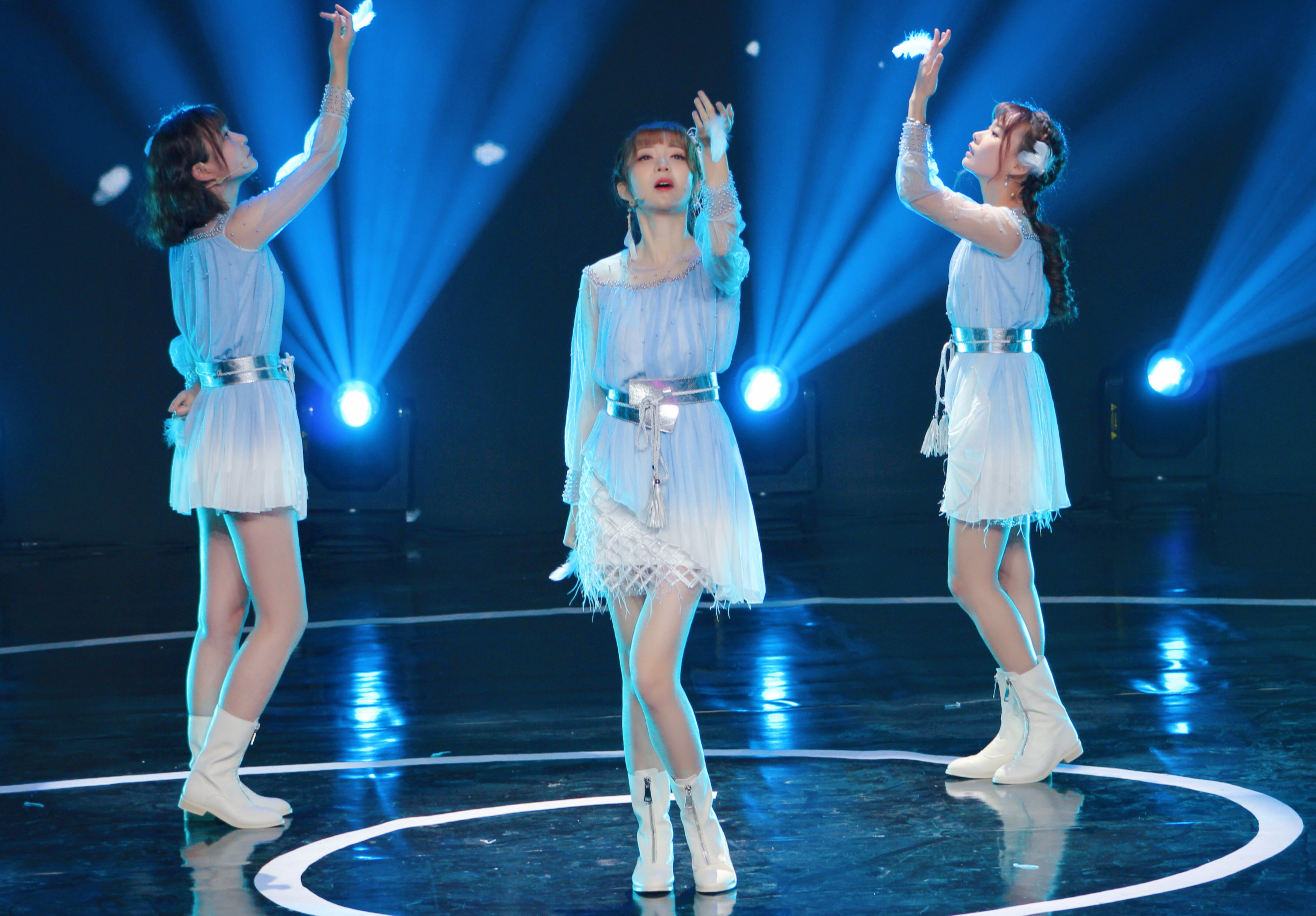 头条少女no19歌甜舞柔的中国风唱跳女团ace组合