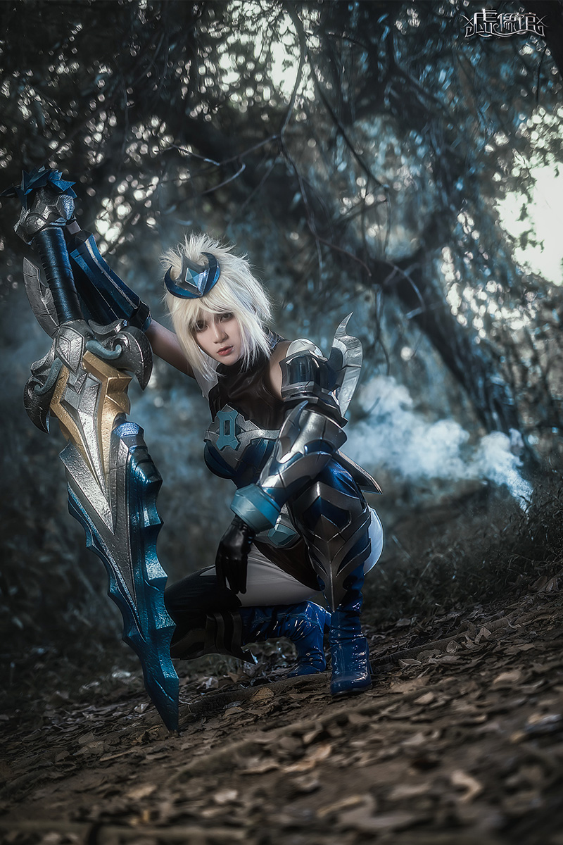 摄影/后期:cai布林cn:芒果出品:虚像馆社团#cosplay# #英雄联盟#今天