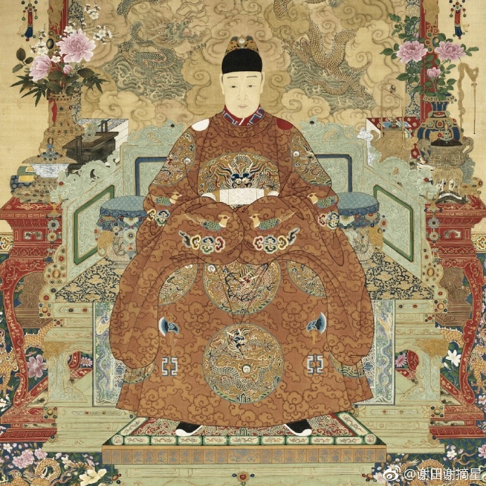 最后的黄袍:日本天皇的黄栌染御袍