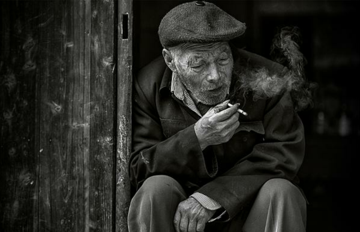 农村85岁"空巢老人"独守空房,儿女们左右为难,真相只有一个!