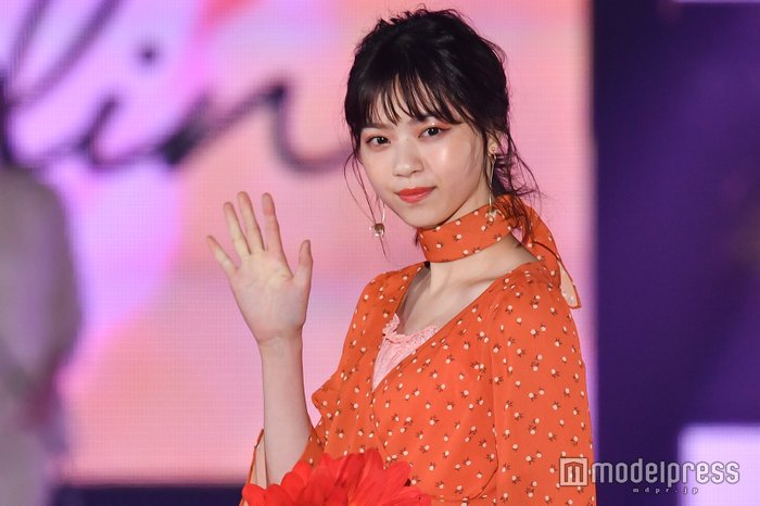 Ga 19 S S 西野七瀬乃木坂46毕业后首次登场与 学妹 一同站上 Non No 舞台 Acfun弹幕视频网 认真你就输啦 W ノ つロ