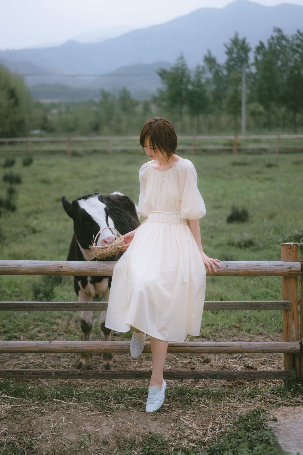 [美女]田园风白色长裙美女