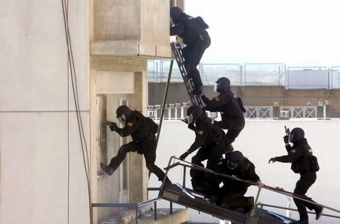 especial de operaciones),俗称geo是西班牙警察的特种战术部队,其
