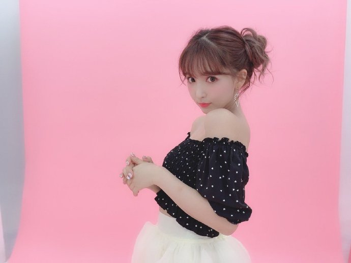 三上悠亚桃乃木香奈荣川乃亚葵玲奈这个伊布的衣服有点儿意思波多野