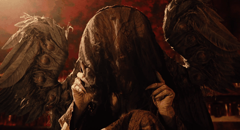 自小他就沉迷于各种关于怪物的电影,书籍和漫画中