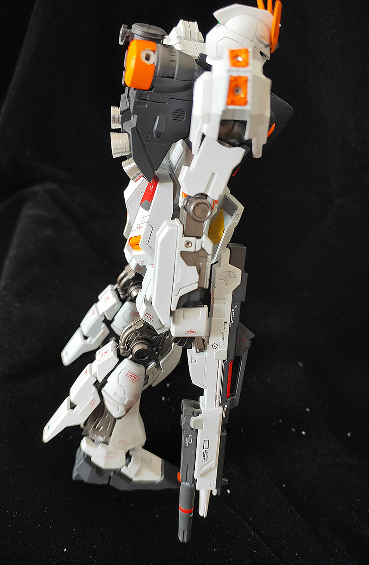 模魂真悟hg牛高达