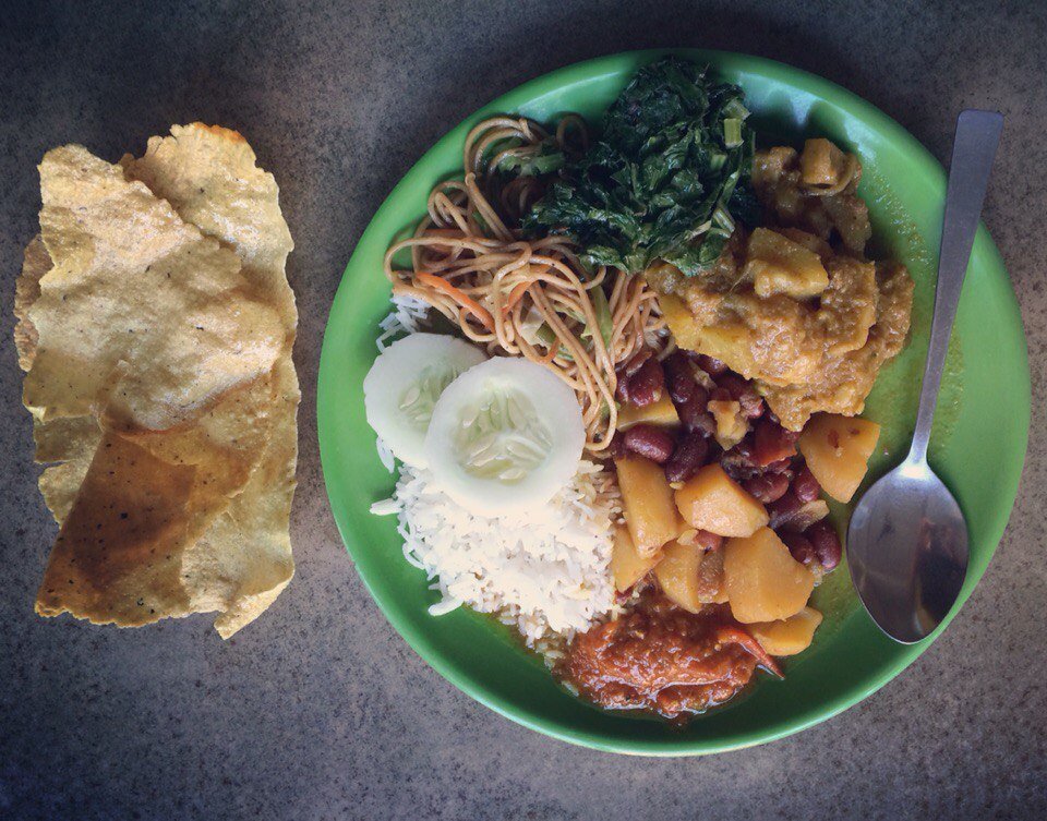 令人食欲大增的尼泊尔美食手抓取食亦是特色