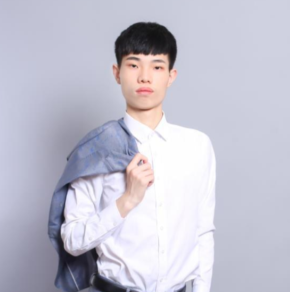 吃鸡主播靠女装一夜成名虎牙鲨鱼在线换装网友蔡明