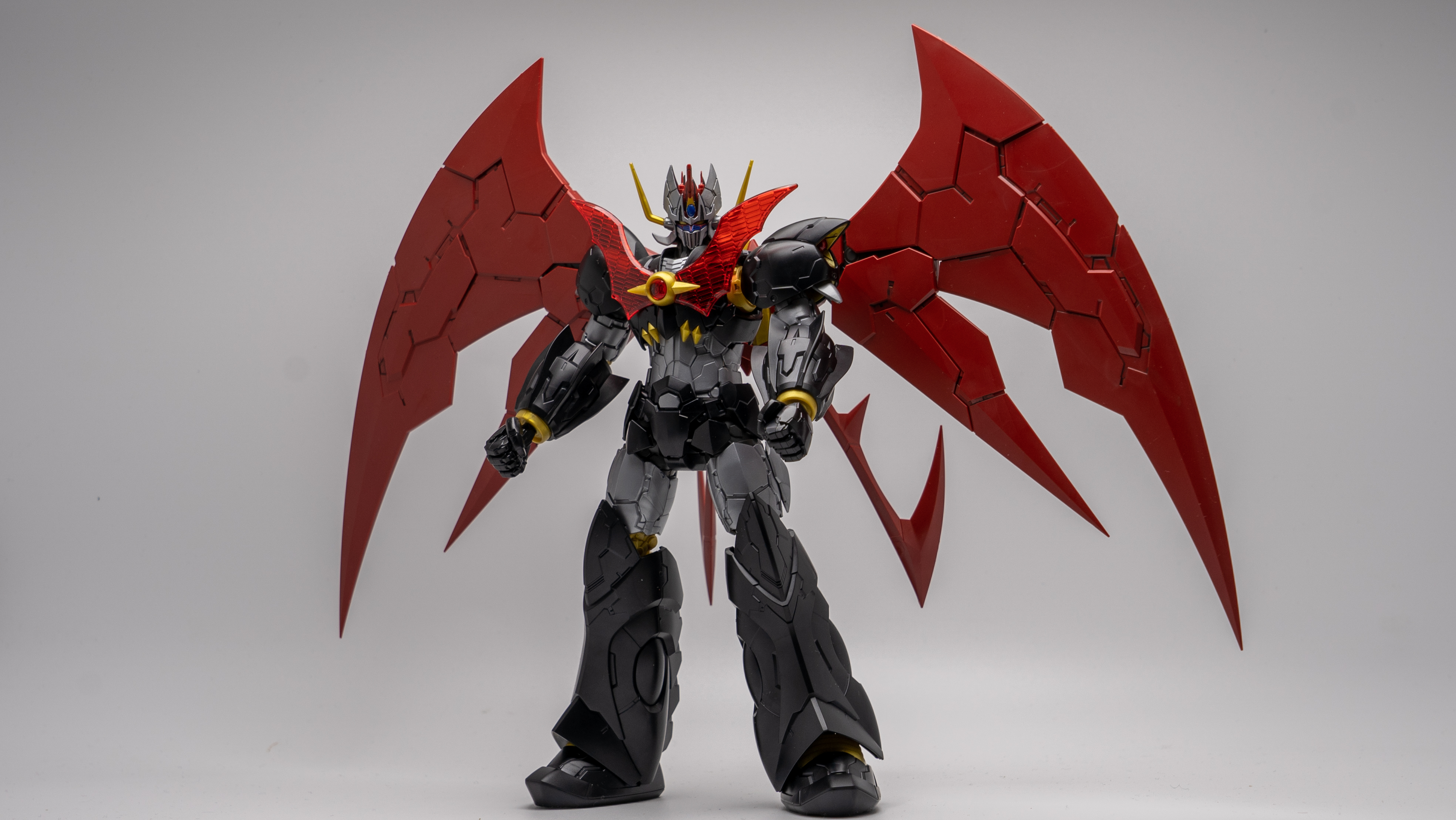 周末玩胶万代hg魔神凯撒infinity