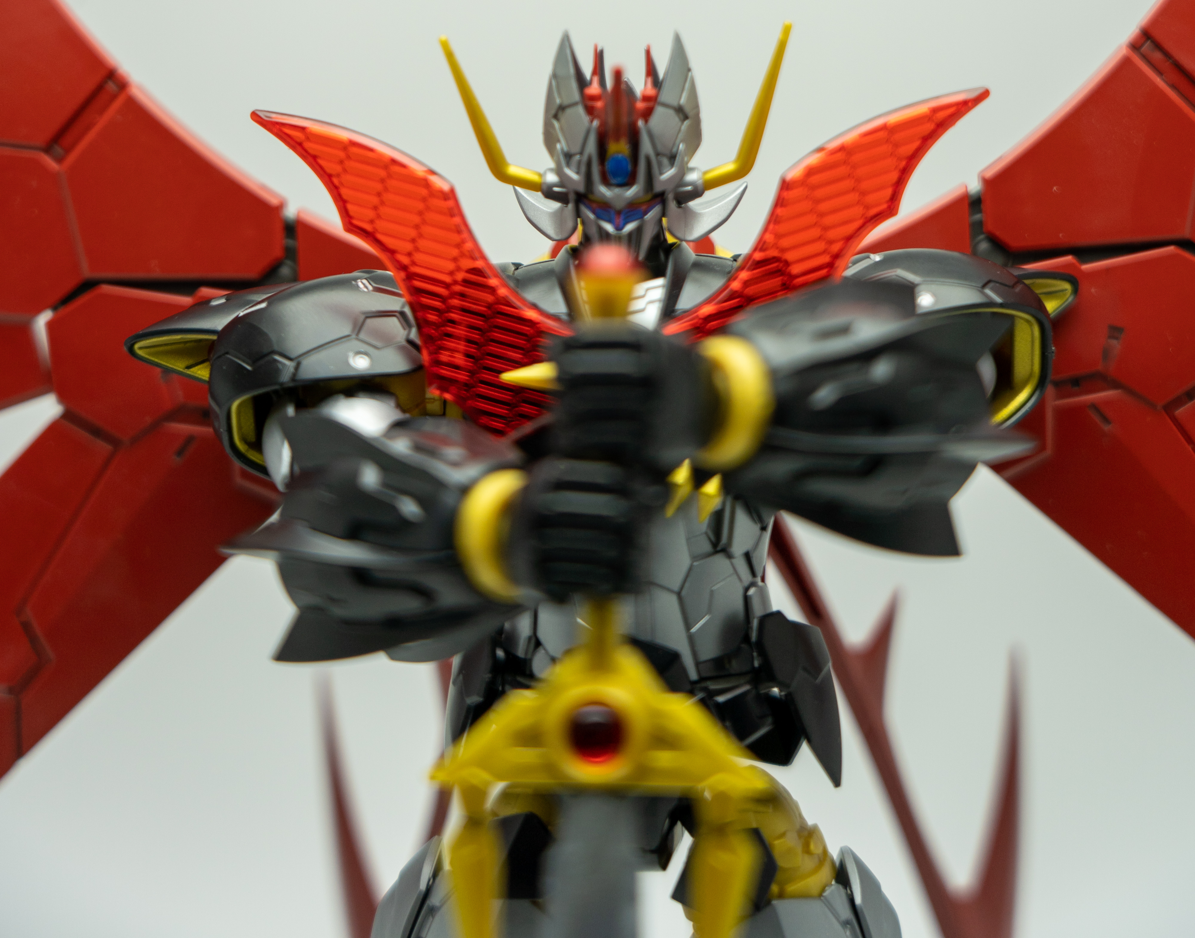 周末玩胶万代hg魔神凯撒infinity