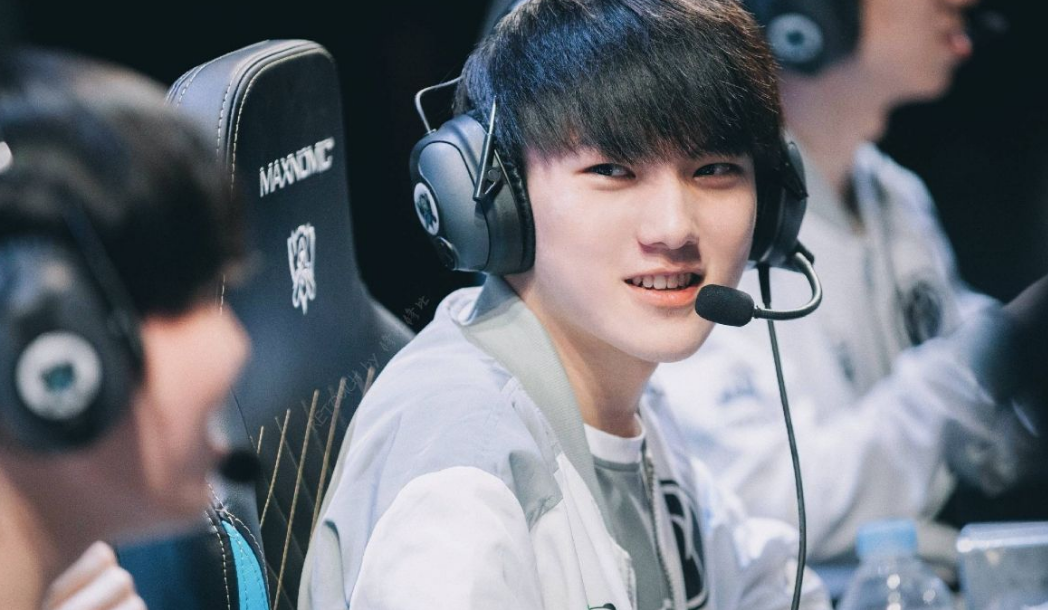 jackeylove成自由人原因曝光跟宝蓝谈判破裂网友后台最硬辅助