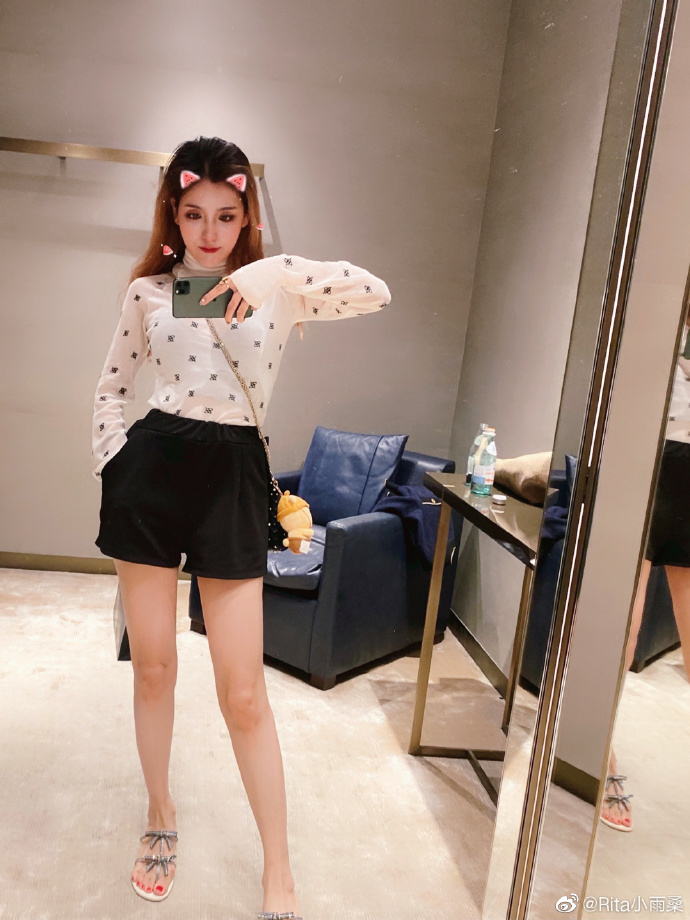 软妹推荐英雄联盟lol电竞美少女rita小雨桑