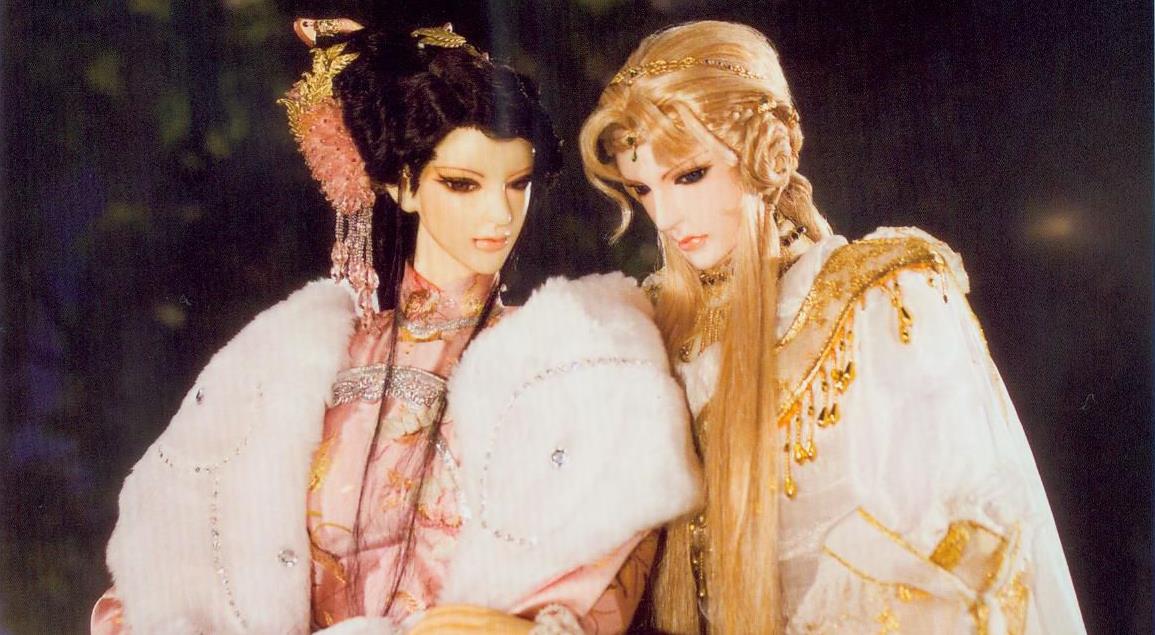 所以,在暧昧遍布的情义下,寒烟翠对湘灵直言不讳的爱情,是多么可贵的