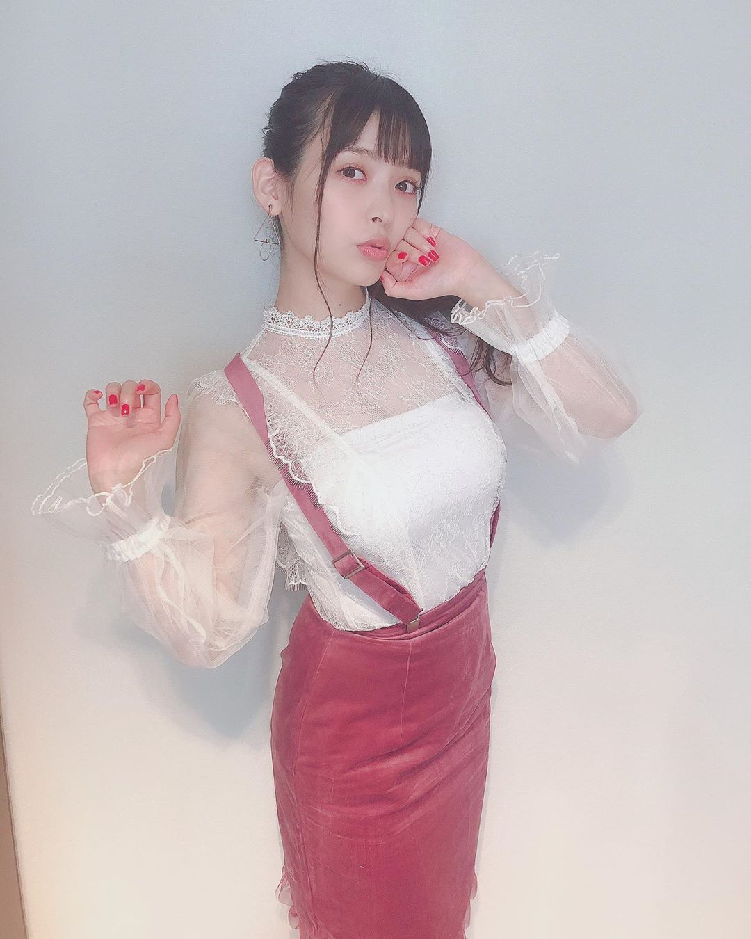 【美女图片】上坂堇超可爱;眼镜娘