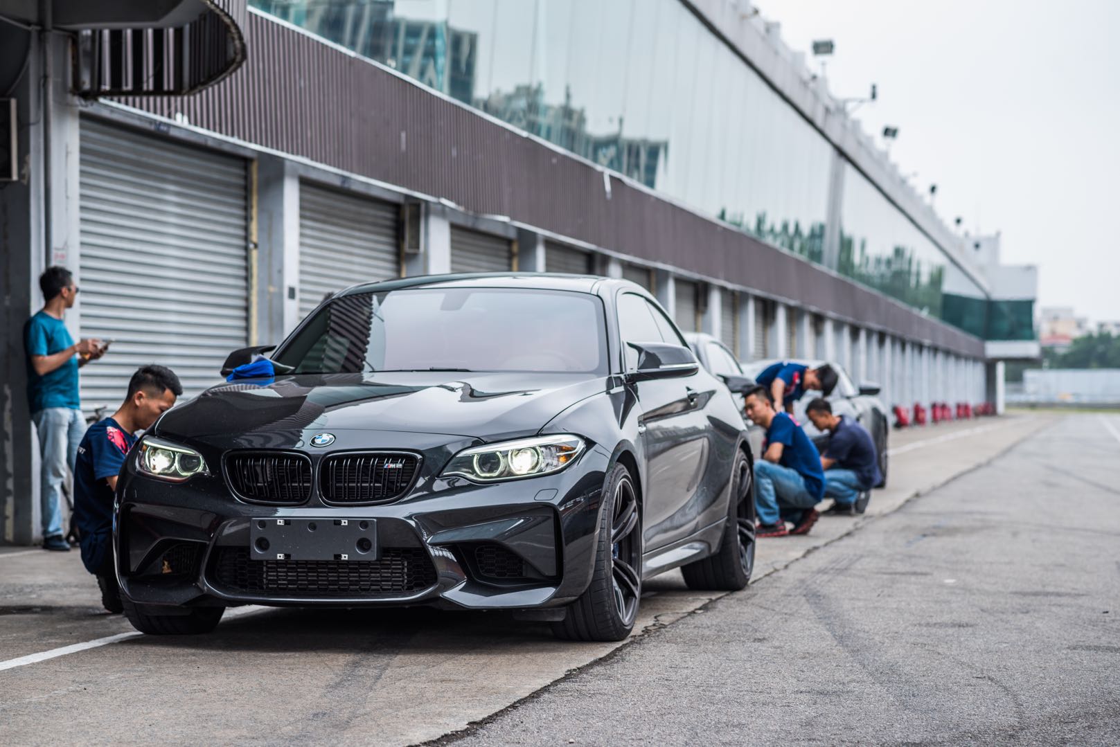 黑武士双子星宝马m2进可性能赛道退可休闲跑街