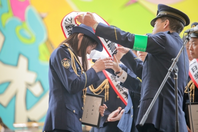 千叶县千叶西警察署担任一日署长的似鸟沙也加似鸟沙也加