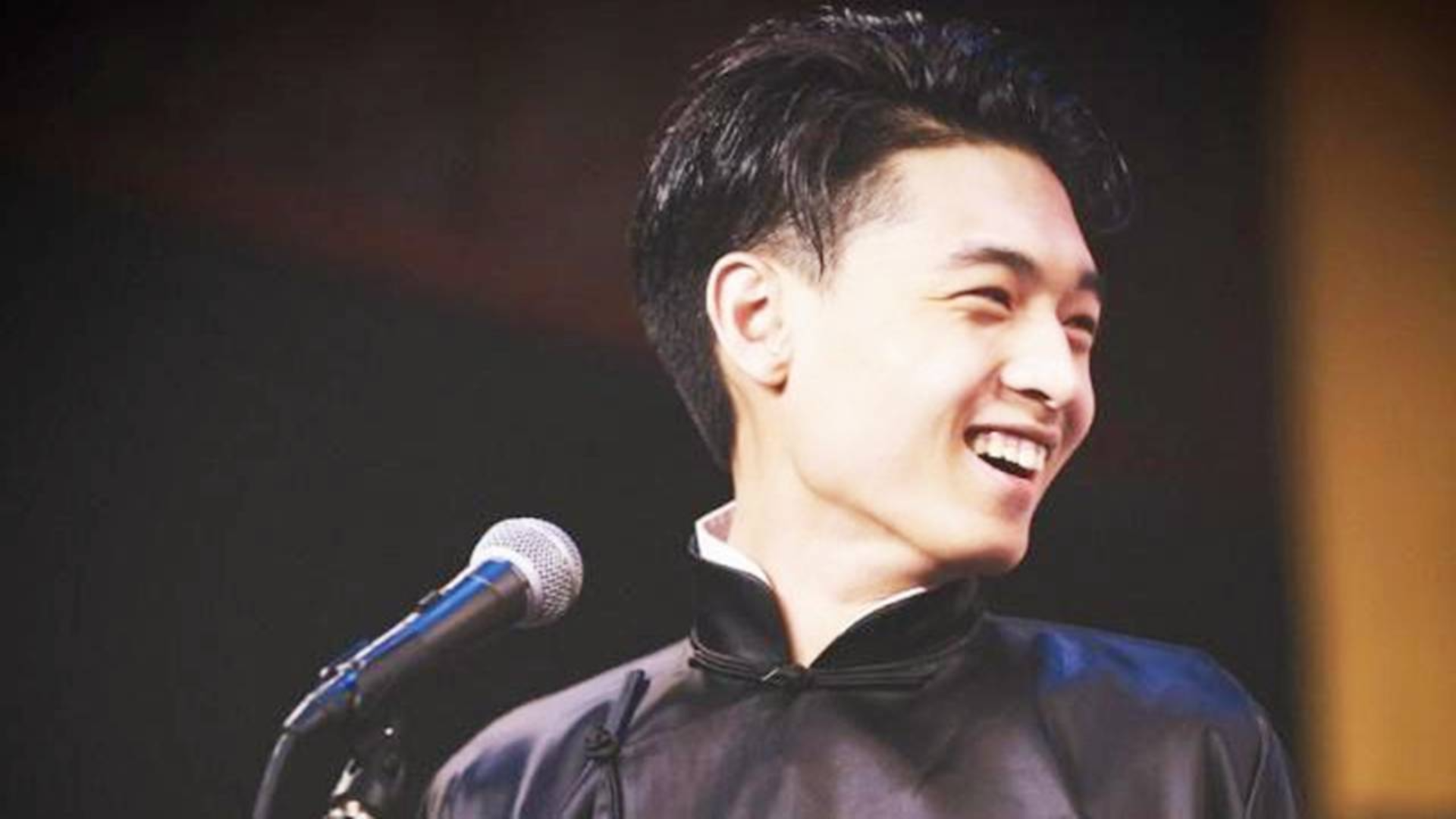 德云社富二代秦霄贤恋爱了疑似与大6岁女星共度良宵