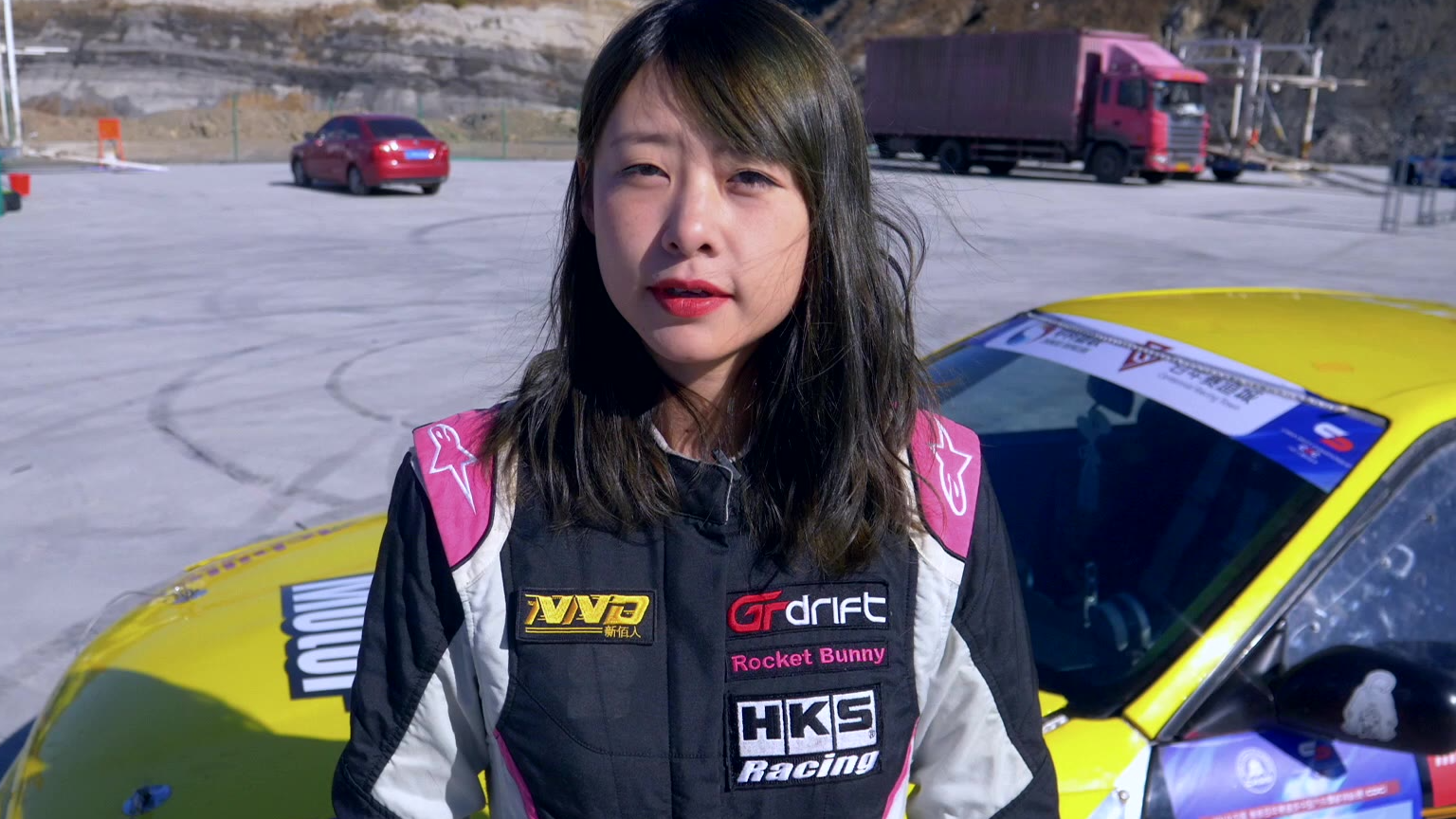 纪录片全场唯一女车手飘移女神高璇介绍赛道讲解