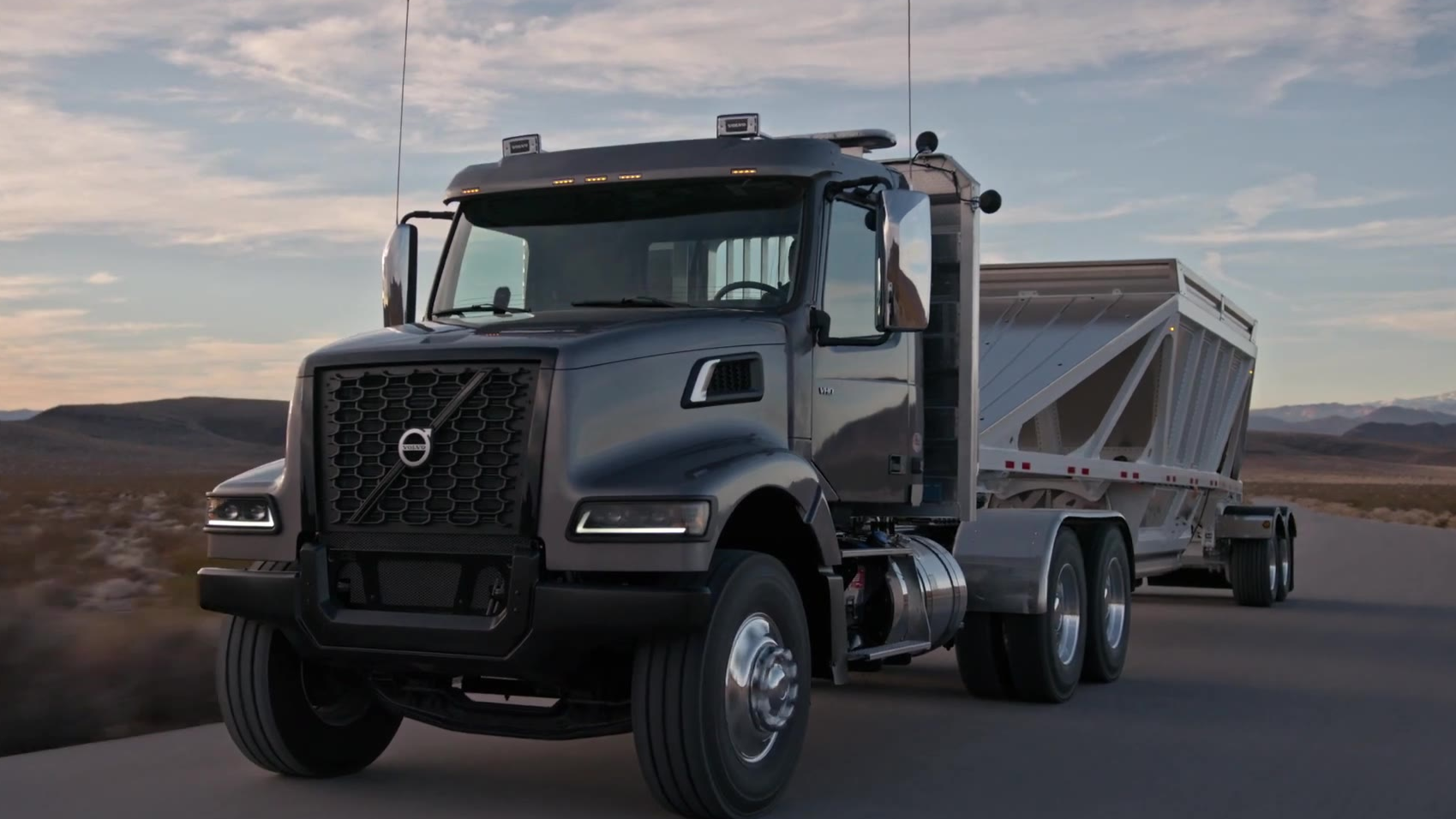 沃尔沃卡车全新的vhd-聆听引擎的声音 官方视频