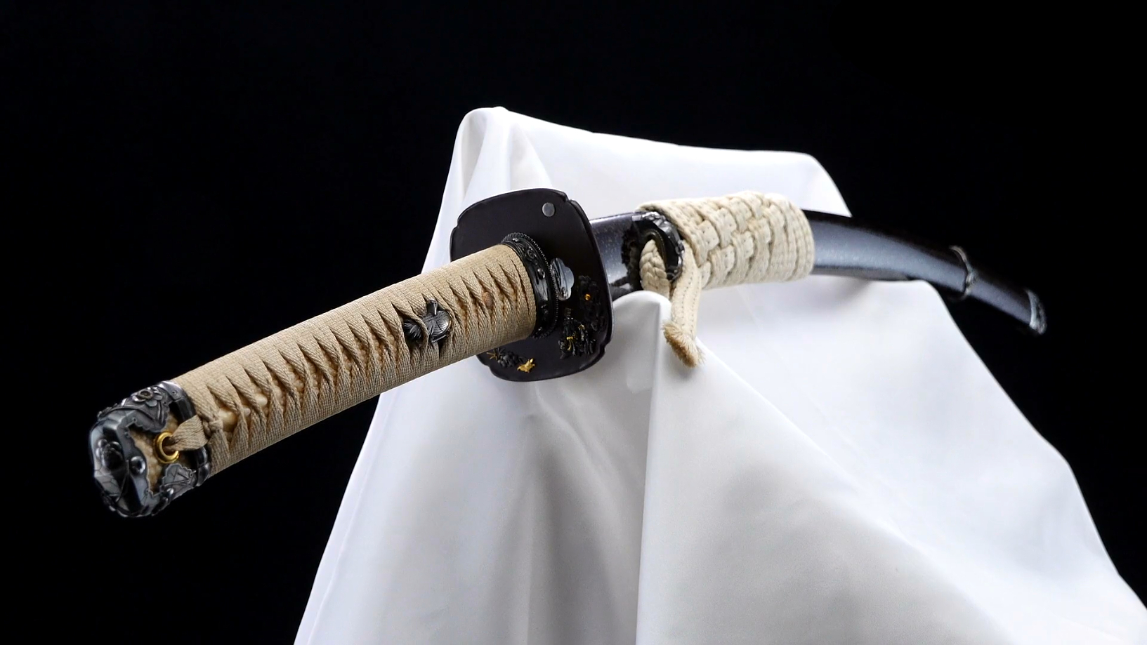 日本刀装欣赏银丛梨子地鞘打刀拵江户时代末期重要刀装