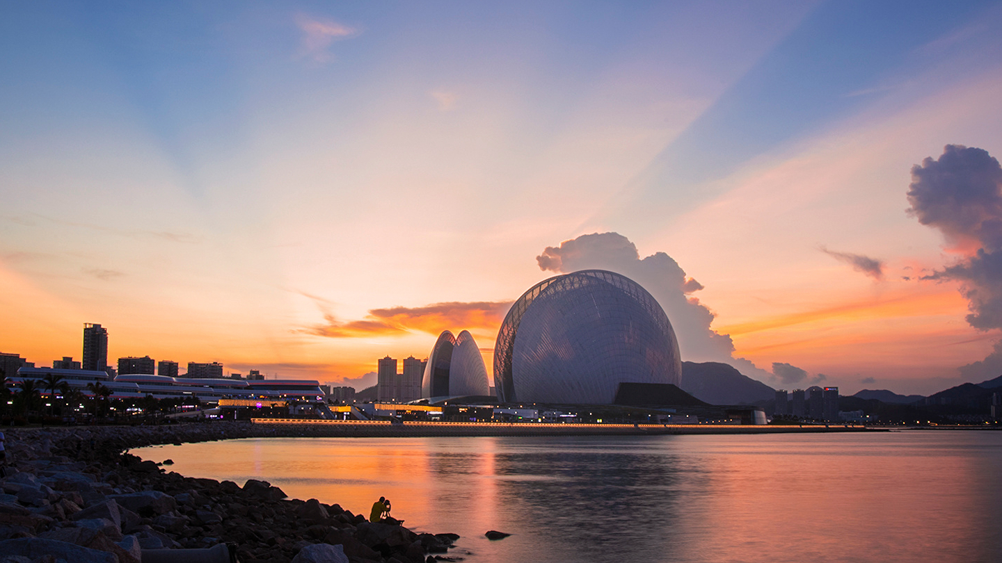 珠海是东方一颗璀璨的明珠,珠海是珠海人民的骄傲,我爱珠海