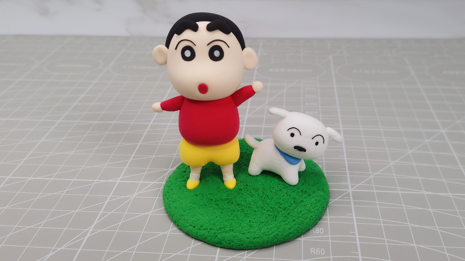 乐桃桃创意手工:来捏一个蜡笔小新!你们觉得可以打几分?